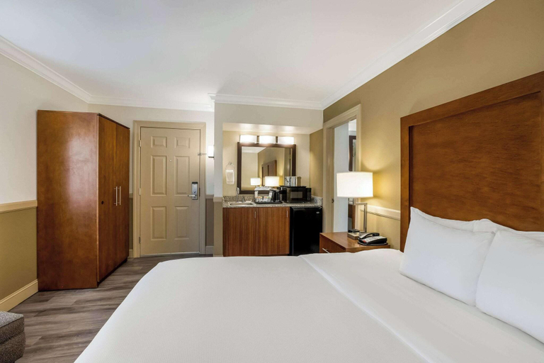 Bedroom 3, The Inn At Apple Valley, Ascend Hotel Collection, Sevier