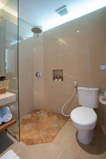 Bathroom 5