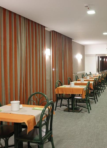 Food & Drinks, DELuxe 4 Bedrooms in Fegina Monterosso, La Spezia