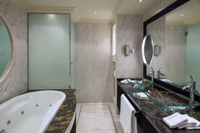 Bathroom 5, Sheraton Dammam Hotel & Convention Centre, Dammam