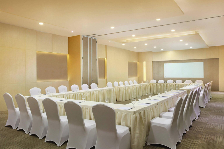 Business Facilities 27
