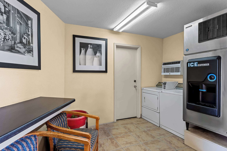 Others 4, Econo Lodge Inn & Suites Santa Rosa, Guadalupe