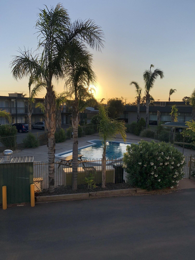 Sport & Beauty 3, Westland Hotel Motel, Whyalla