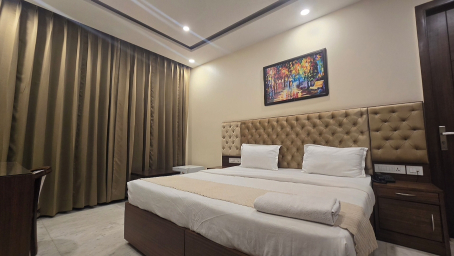 Bedroom 4, JMD Residency, Delhi