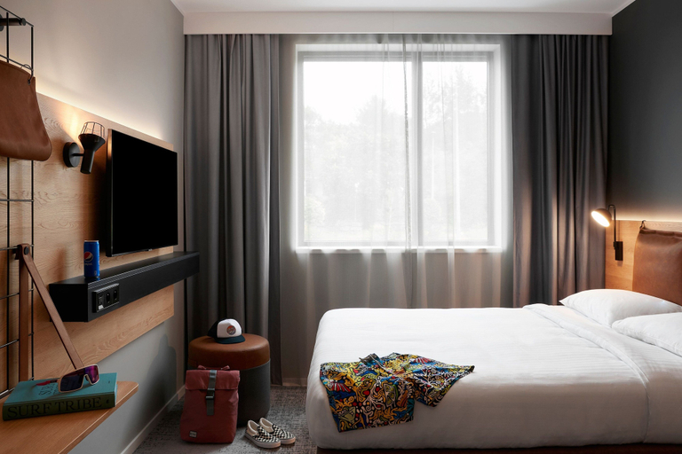 Bedroom 4, Moxy Antibes Sophia Antipolis, Alpes-Maritimes