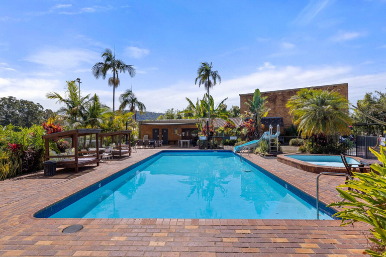 Sport & Beauty 3, Sanctuary Resort Motor Inn, Coffs Harbour - Pt A