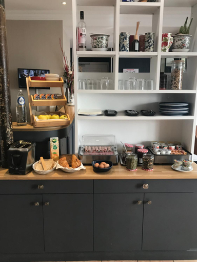 Food & Drinks 5, Courcelles Mederic, Paris