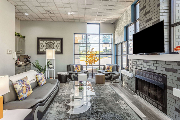 Public Area 2, Quality Inn Branson On the Strip, Taney