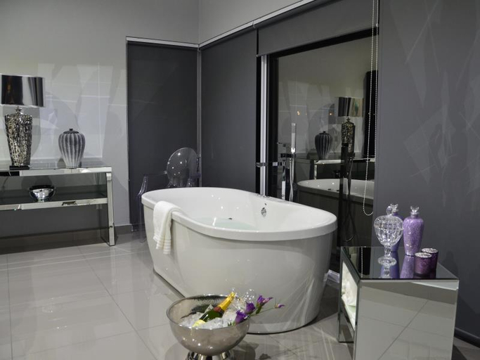 Bathroom 4, North Haven Country Estate, City of Johannesburg