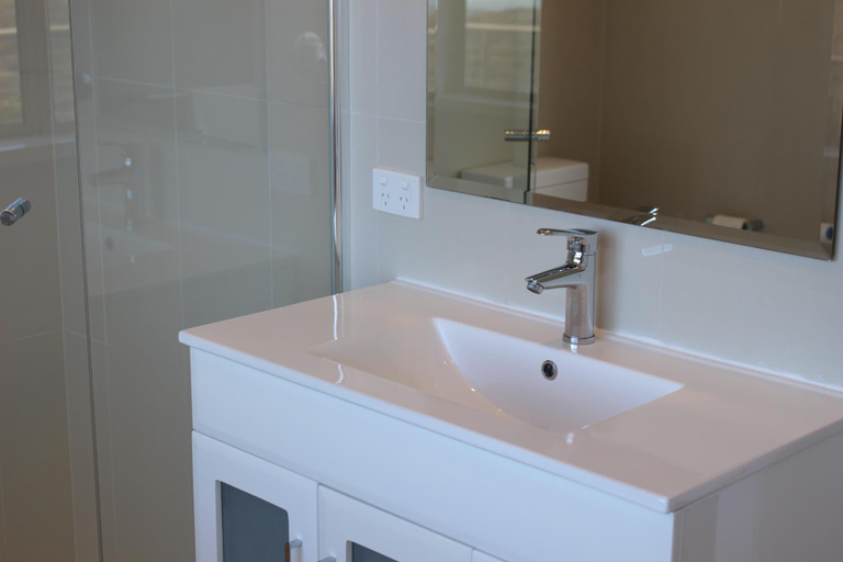 Bathroom, Hanson Bay Wildlife Sanctuary And Cabins, Kangaroo Island