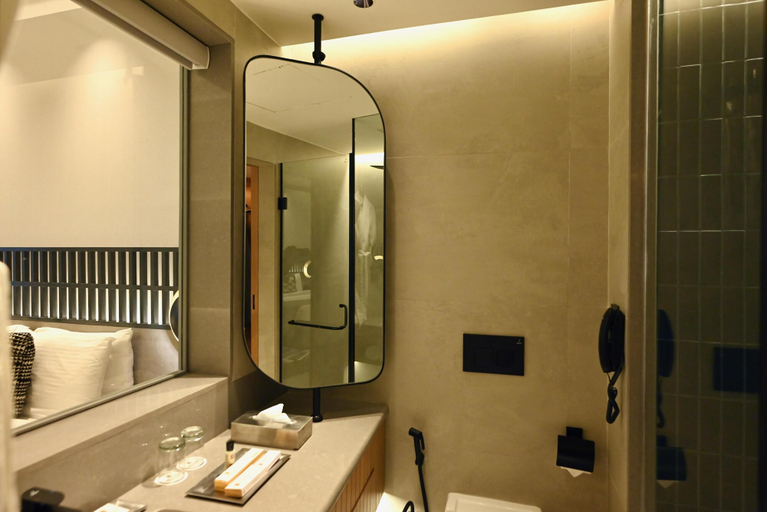 Bathroom 4, The Landmark Hotel, Kanpur Nagar