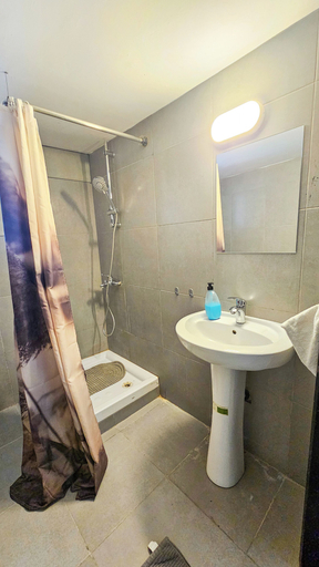 Bathroom 4, Downtown Rooms, 200m from Marina Beach, Larnaca
