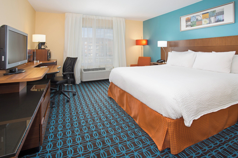 Bedroom 2, Fairfield Inn & Suites by Marriott Boston Milford, Worcester