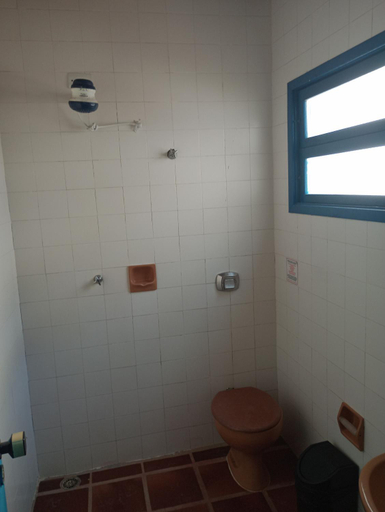 Bathroom, Pousada Parthenon Maranduba, Ubatuba