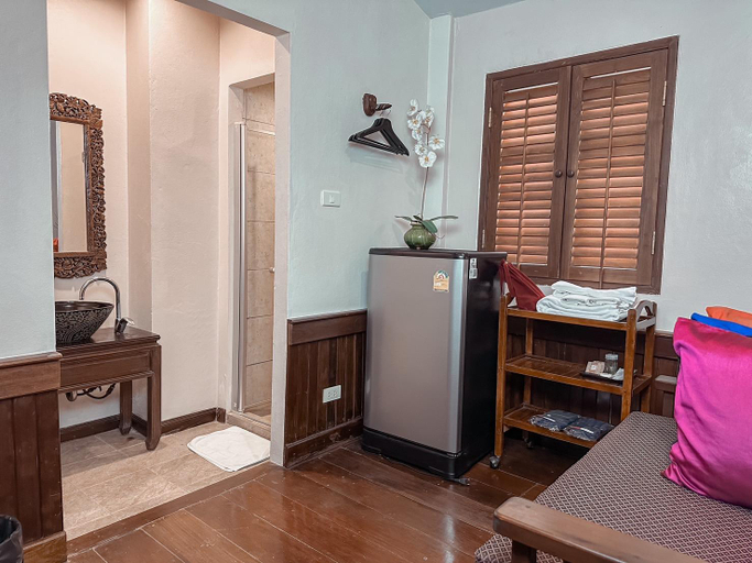 Dining Room 9