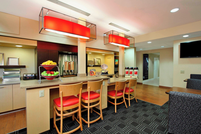 Food & Drinks 5, TownePlace Suites by Marriott San Jose Cupertino, Santa Clara