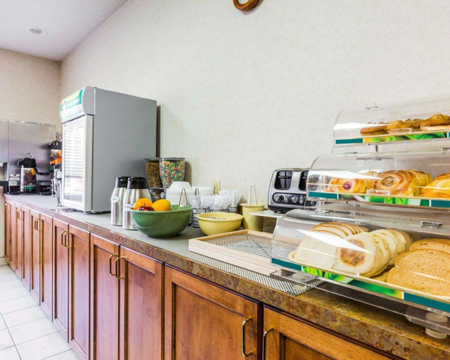 Food & Drinks 4, Quality Inn and Suites Montrose-Black Canyon Area, Montrose