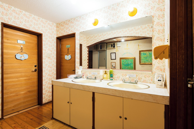 Bathroom 3, Pension Yufuin, Yufu