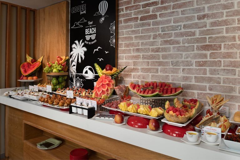 Food & Drinks
