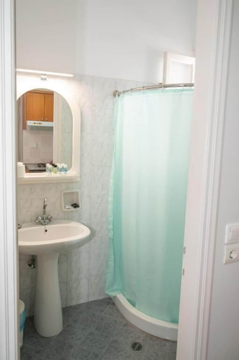 Bathroom 5, Katerina Roza Studios - Heartfelt Hospitality in the City, South Aegean