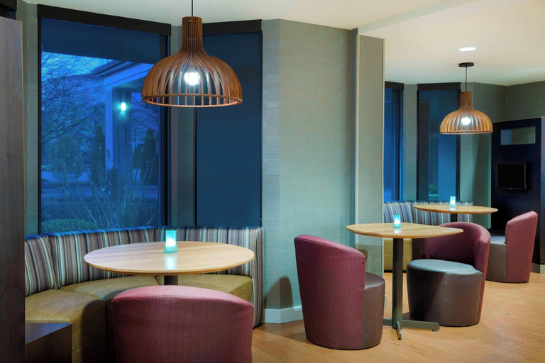 Food & Drinks 4, Courtyard by Marriott Asheville, Buncombe