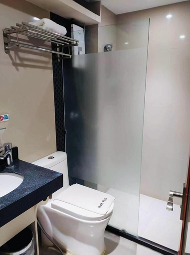 Bathroom 4, Panorama Summit Hotel, Davao City