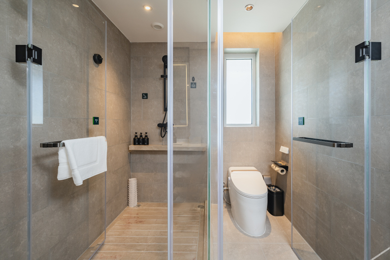 Bathroom 3, Atour Hotel Qingdao Polytechnic University Shandong Road, Qingdao
