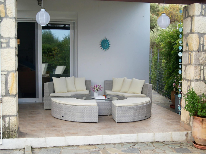 Others 5, Enticing Villa in Loutra with Private Pool & Garden near Beach, Crete