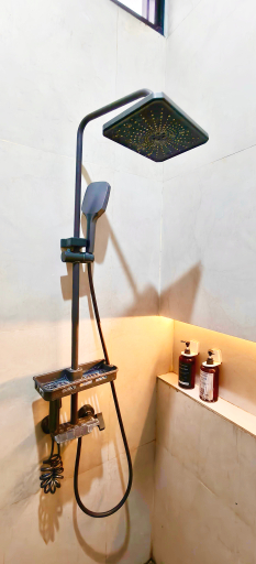 Bathroom 28
