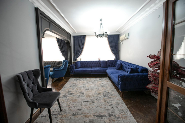 Bedroom 5, 3 Diffrent Family Apartments At Center Walking 5 Minutes, Fatih