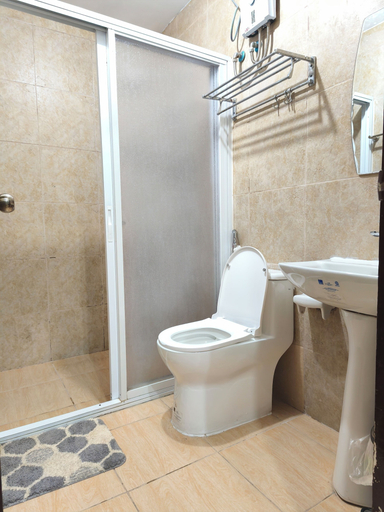 Bathroom 3, Grand View Residences near Burnham Park, Baguio City