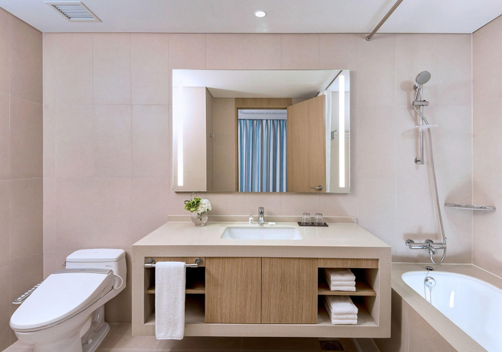 Bathroom 5, Lotte Resort Sokcho, Sokcho