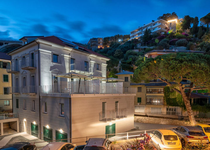 VILLA CADIZ APARTMENTS VARAZZE, Savona