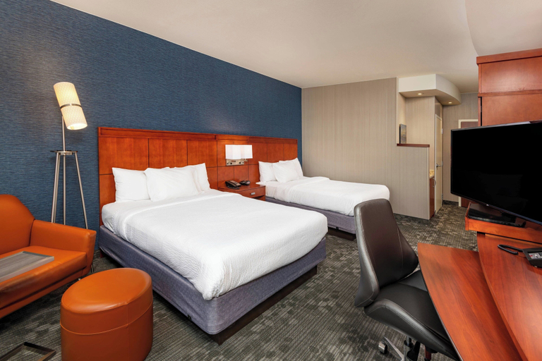Bedroom 3, Courtyard by Marriott Santa Ana Orange County, Orange