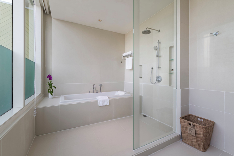 Bathroom 5