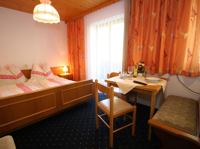 Bedroom 2, Apartment in Wagrain at the ski Lift, Sankt Johann im Pongau