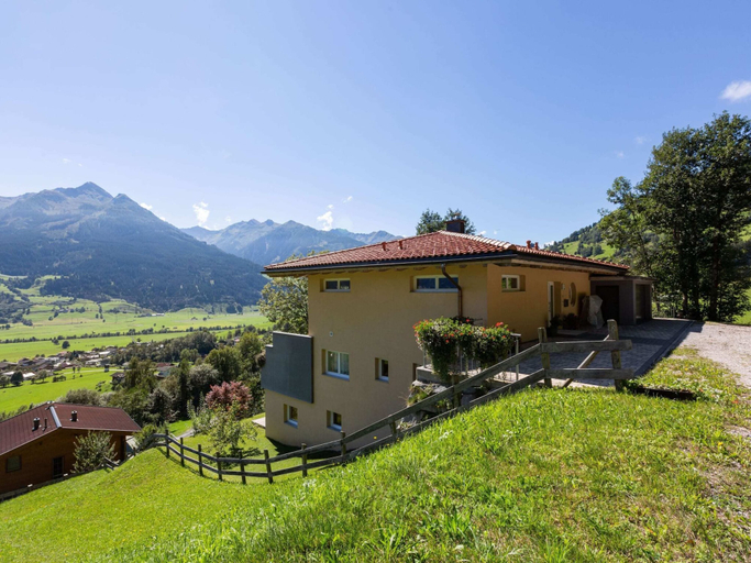 Others 1, Bright Flat Close to the ski Area, Zell am See