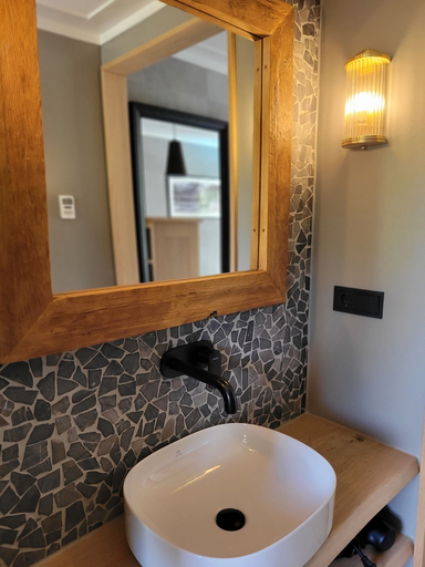 Bathroom 4, Badhotel Rockanje & Brasserie Lodgers, Westvoorne
