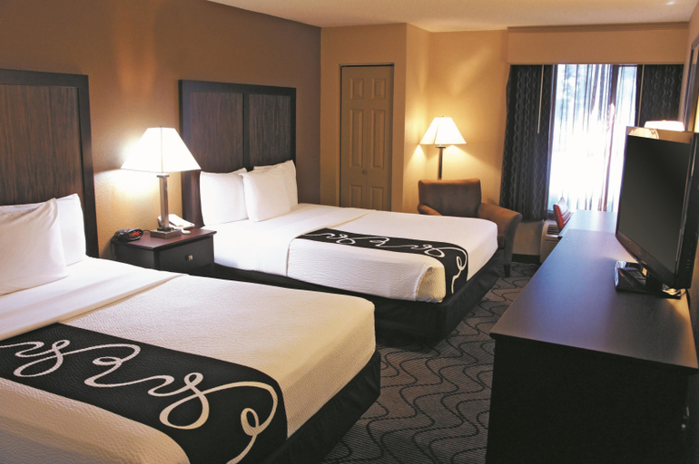 Bedroom 2, La Quinta Inn & Suites, Alameda