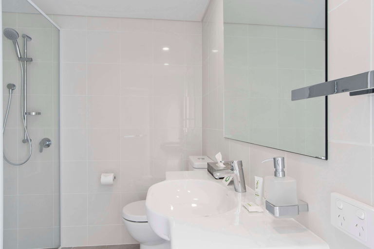 Bathroom 4
