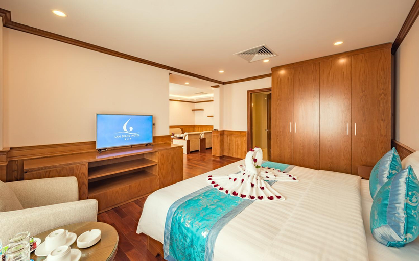 Bedroom 16