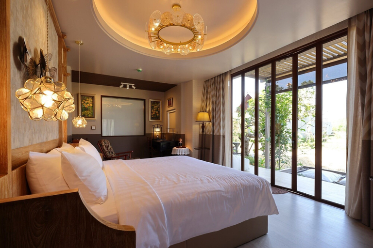 Bedroom 18