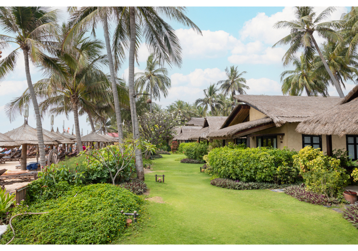 Serene Elite Premier Beach Front Bungalow