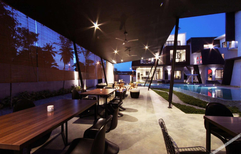 Food & Drinks 3, Villa Lot 1638, Port Dickson