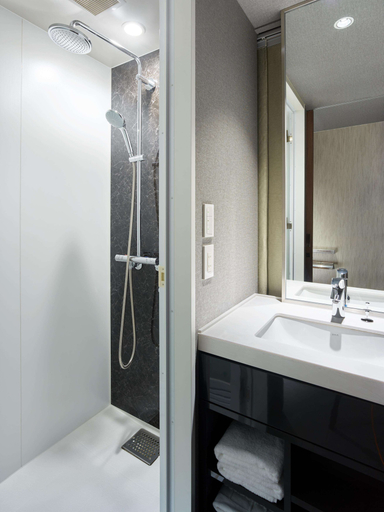 Bathroom 21