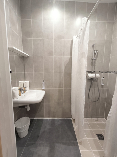 Bathroom 4, Hotel Paganini, Alpes-Maritimes