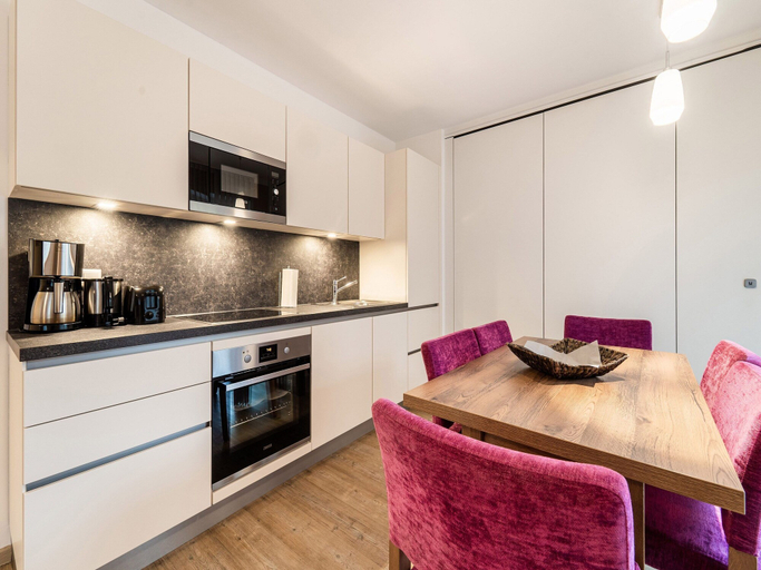 Others 5, Modern Apartment in St. Georgen Near Salzburg, Zell am See