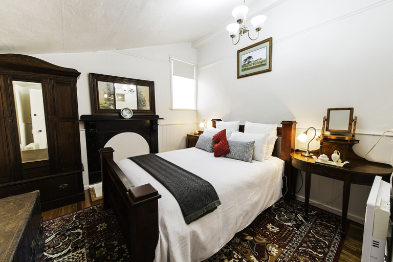 Bedroom 3, Angel's Aisle Cottages, Circular Head