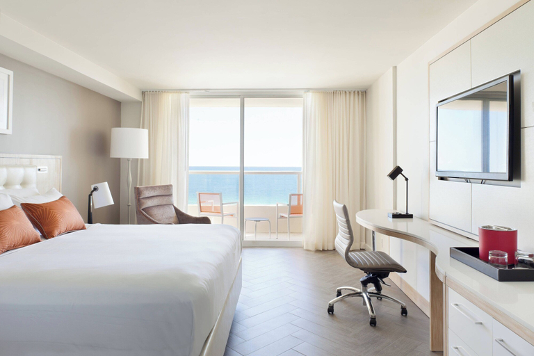 Bedroom 3, Marriott Stanton South Beach, Miami-Dade