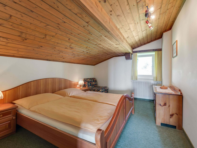 Bedroom 2, Apartment in Afritz near Ski Resorts, Villach Land